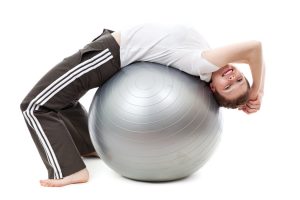 Methode Pilates : Les exercices avec un ballon dans la méthode Pilates