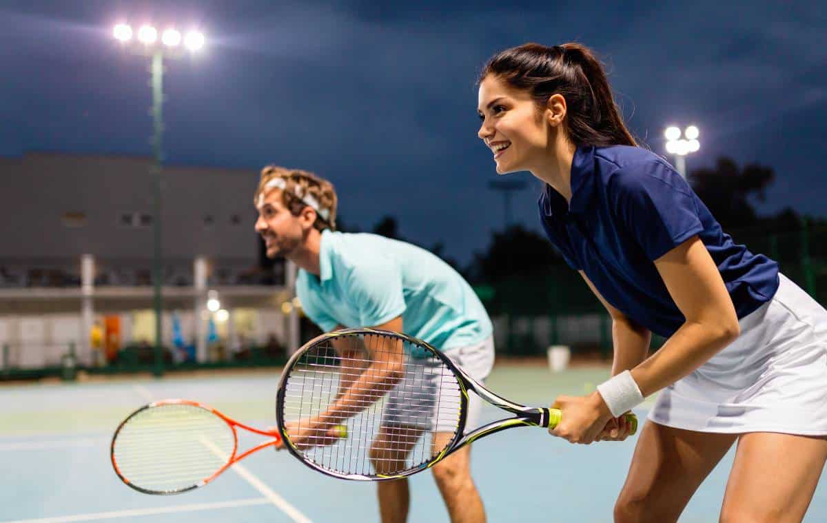 match de tennis deux contre deux